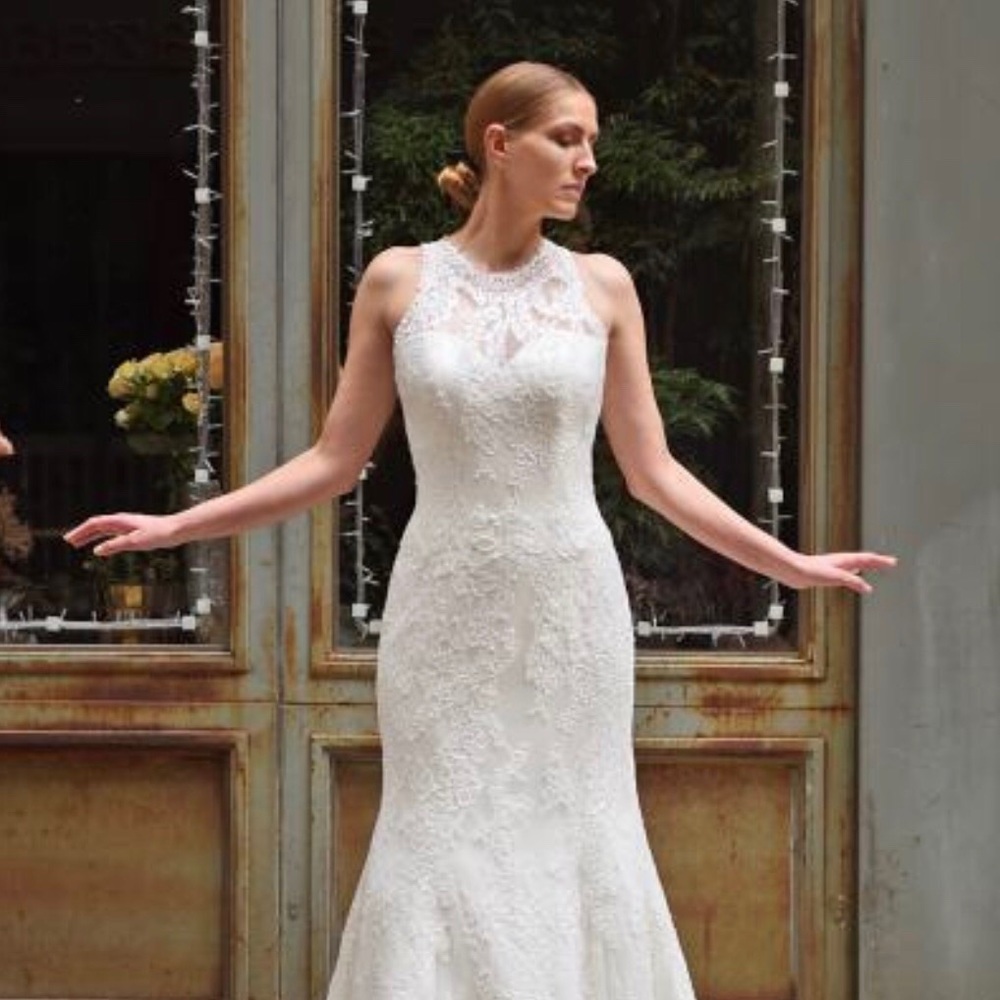 Augusta Jones Wedding Gown & veil.